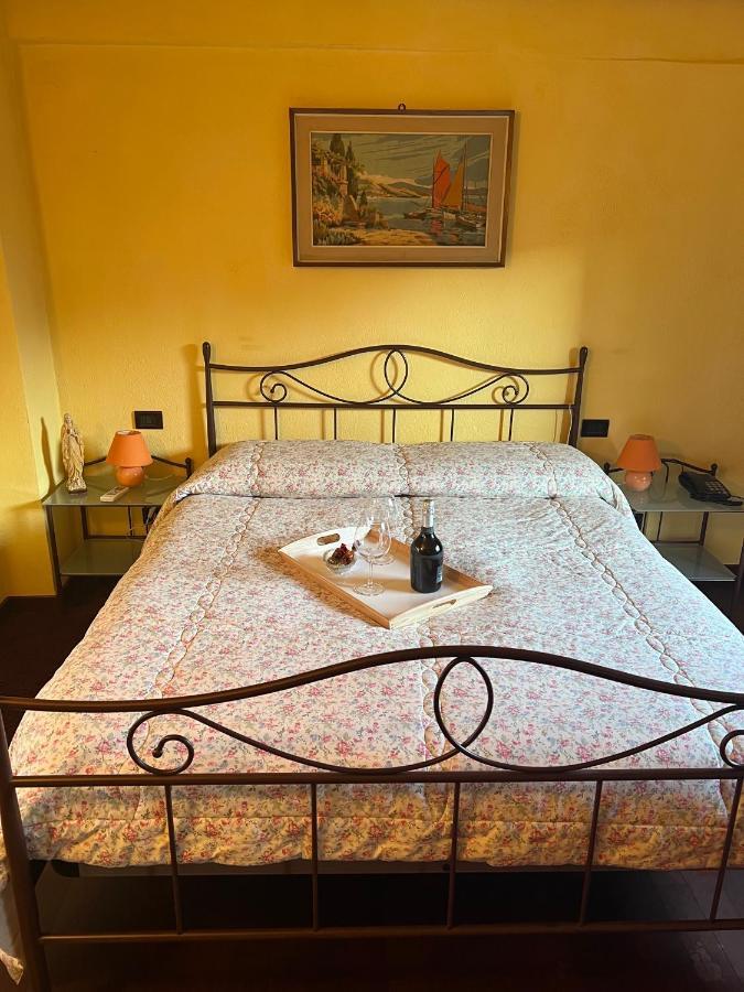ホテル La Casa Arancione Boves エクステリア 写真