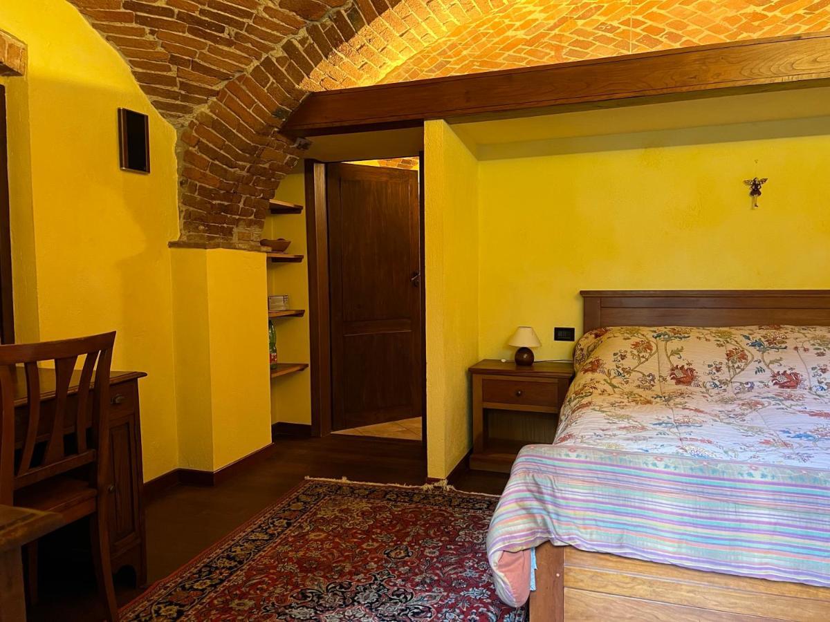 ホテル La Casa Arancione Boves エクステリア 写真